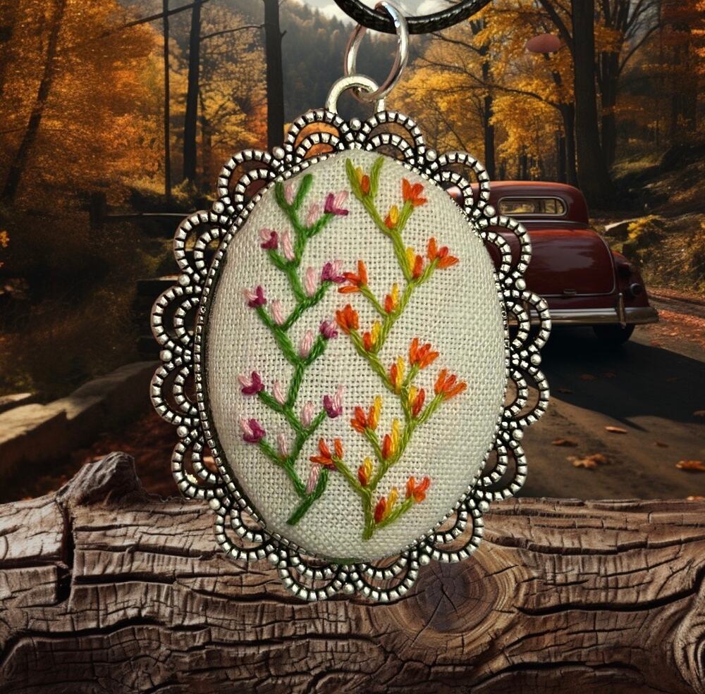 Handmade Climbing Vine Embroidery Pendant Cameo Necklace
